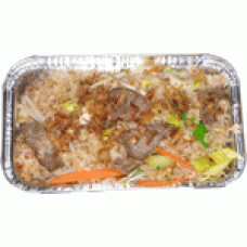 Reis mit frischem Gemüse und Rindfleisch